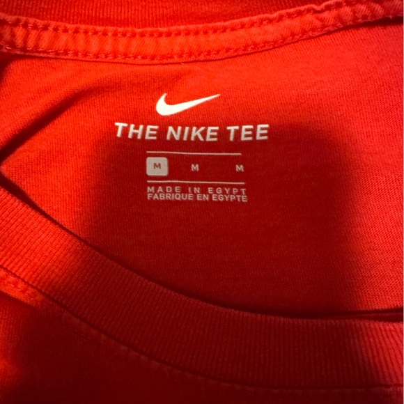 Nike Red Mens Shirt - Picture 3 of 3